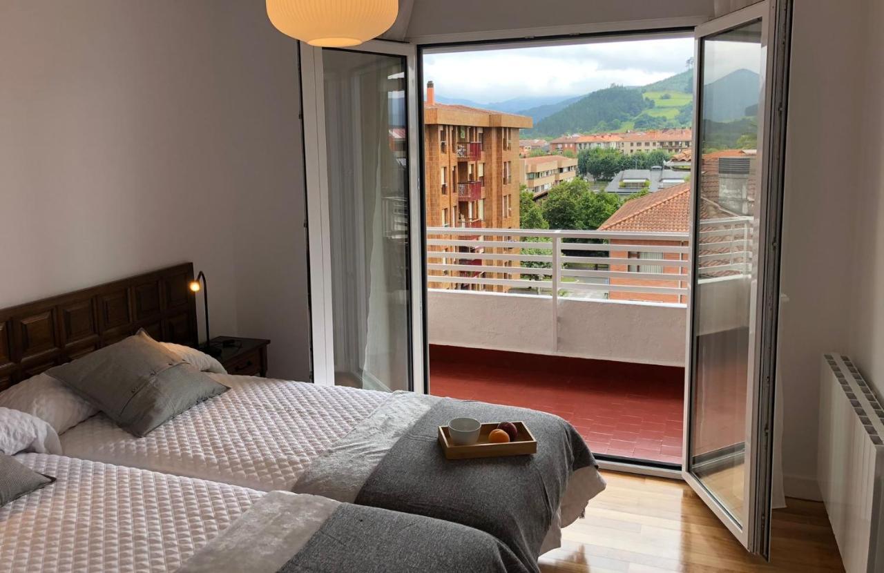 Appartement Piso céntrico y tranquilo en Gernika Extérieur photo